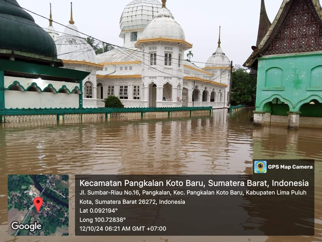 Banjir Rendam Pemukiman Penduduk Didaerah Pangkalan Lima Puluh Kota
