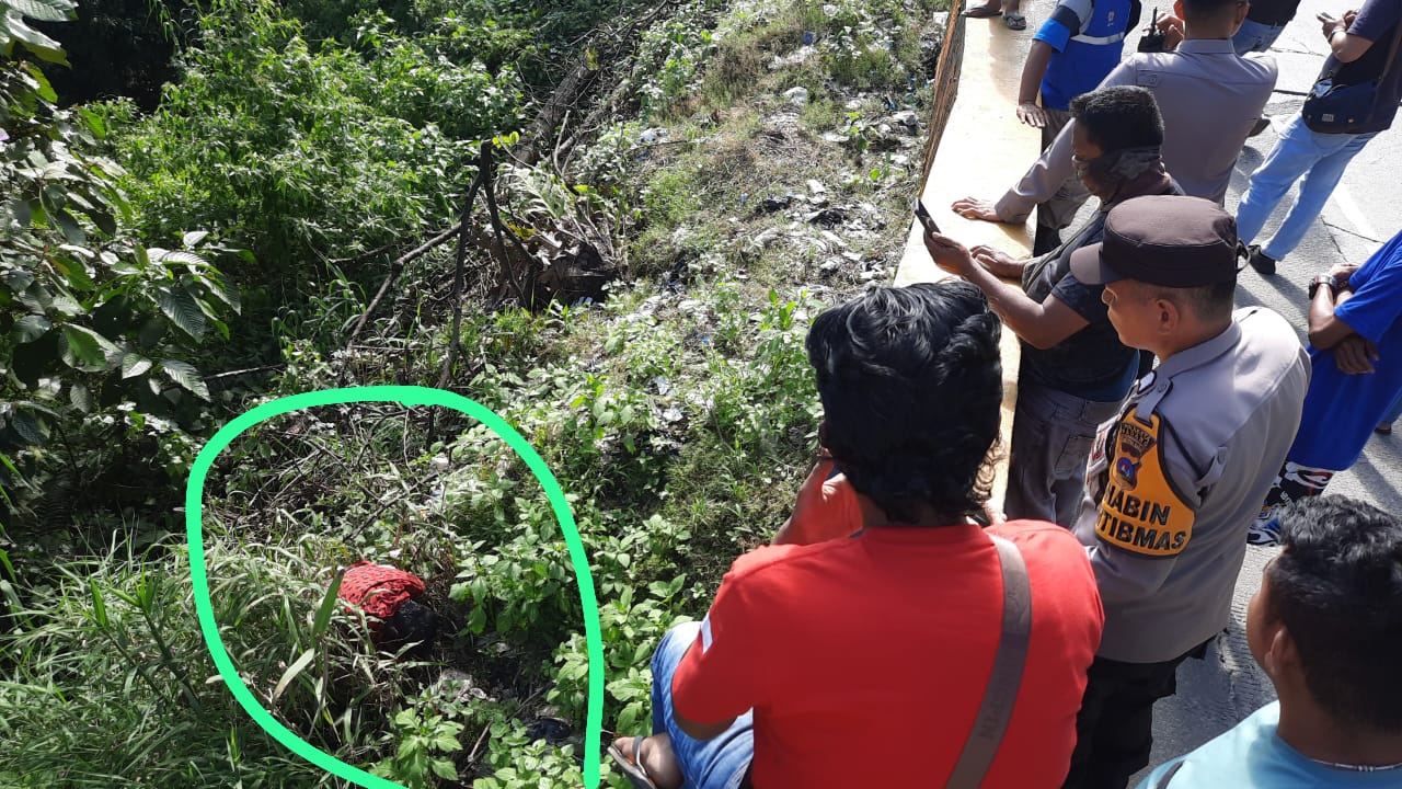 Penemuan Mayat di Bibir Jurang Sitinjau Lauik Gegerkan Warga
