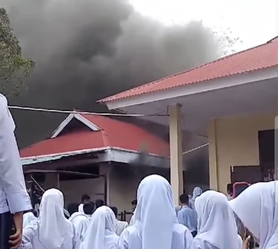 Kebakaran Gudang SMAN 1 Payakumbuh
