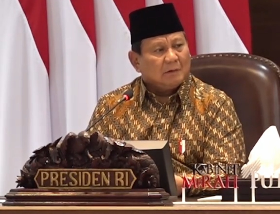 Presiden Prabowo Pimpin Rapat Kabinet Perdana: Tekankan Efisiensi dan Persatuan Menuju Indonesia Emas 2045