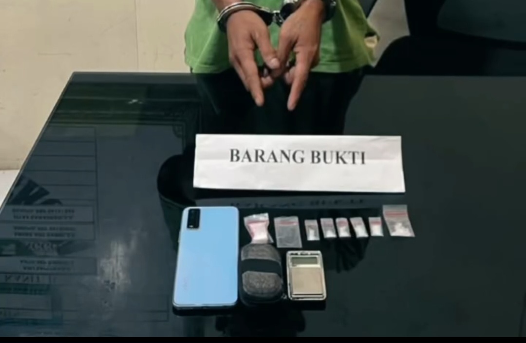 Tim Kelelawar Polres Agam Ringkus Pengedar Sabu, Satu Pelaku Buron
