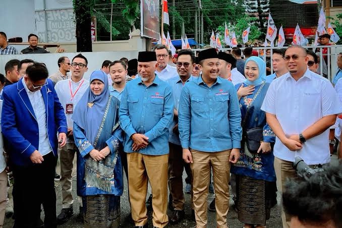 Survei Terbaru: Mahyeldi-Vasko Unggul Signifikan Menjelang Pilkada Sumatera Barat 2024