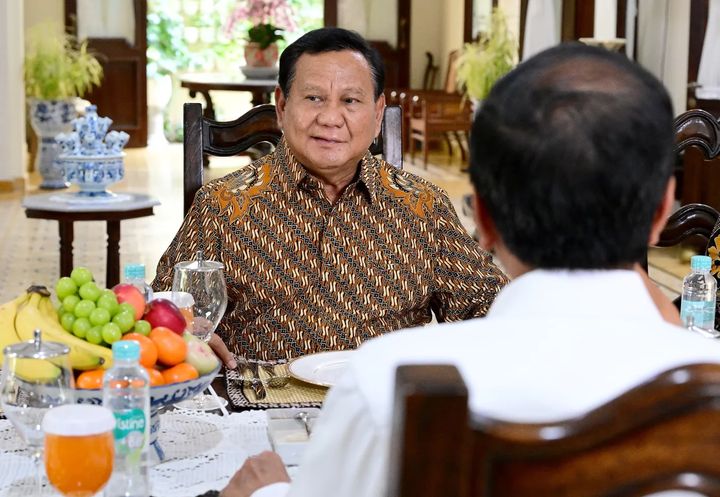 Dua Kali Pertemuan Jokowi dan Prabowo Menjelang Pelantikan Pemimpin Baru