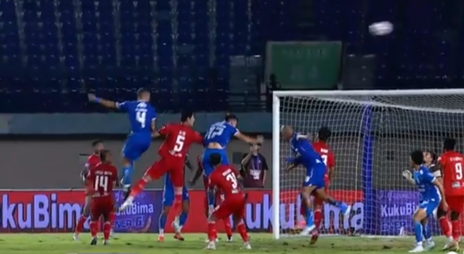 Semen Padang Berhasil Amankan Poin dari Persib di Liga 1