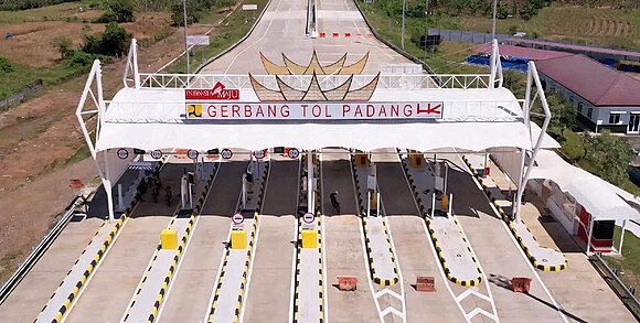Meskipun Gratis, Pengendara Harus Gunakan e-Toll atau e-Money untuk Lewati Tol Padang-Sicincin