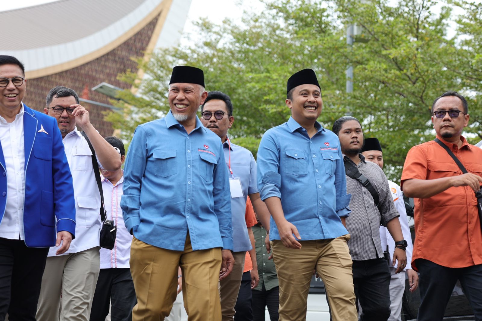 Mahyeldi-Vasko Ruseimy Ditetapkan Sebagai Gubernur dan Wakil Gubernur Sumbar, 11 Daerah Masih Bersengketa di MK