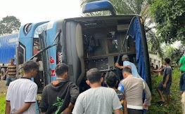 Kecelakaan Tunggal Bus Penumpang Jakarta-Padang di Daerah Tebo Jambi