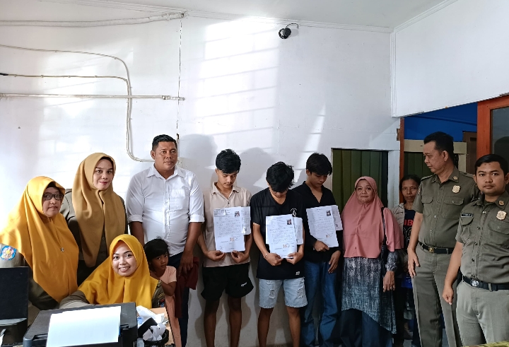 Pelaku Pungli Di Jembatan Siti Nurbaya Diamankan Satpol Pp