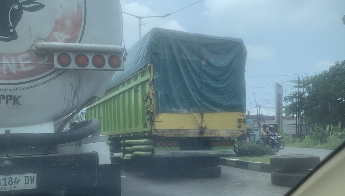 Truk Rusak Lebih 2 Hari di Bypass Km 12 Balai Baru, Kemacetan Panjang Terjadi