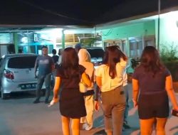 Jaga Trantibum Satpol PP Padang Tindak Tempat Hiburan yang Melanggar